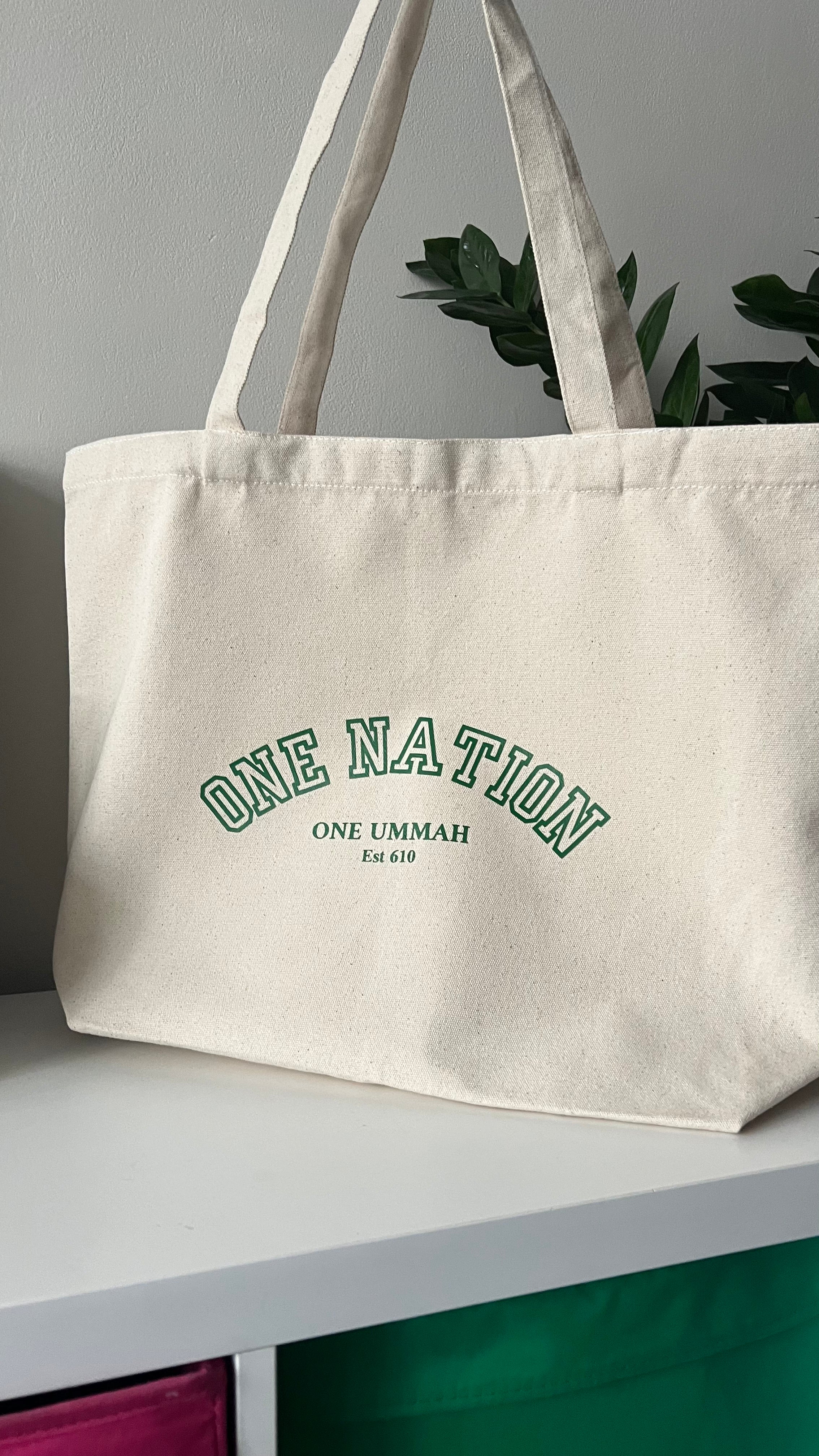 ONE UMMAH every day Arabic tote bag | Large |