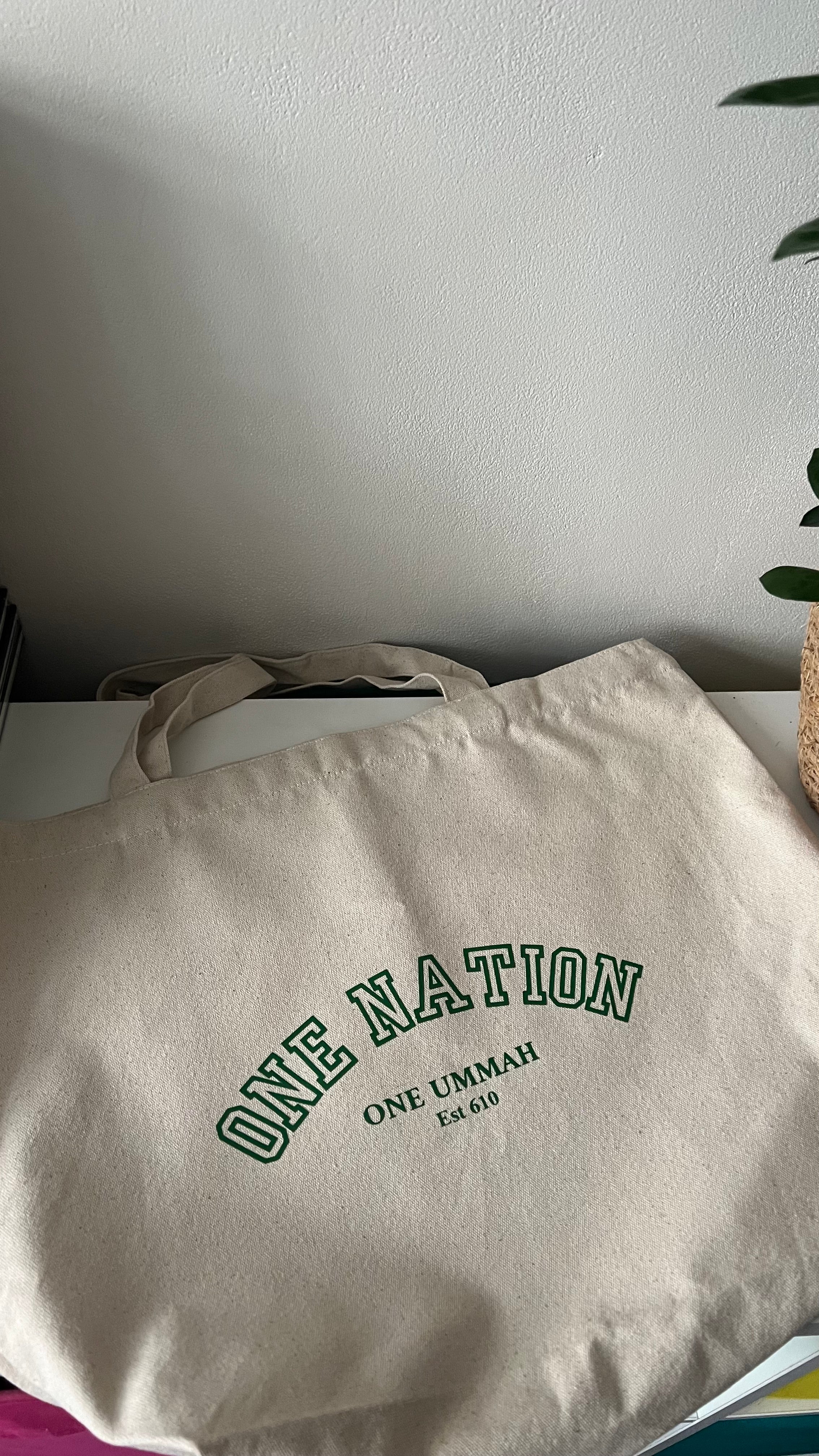 ONE UMMAH every day Arabic tote bag | Large |